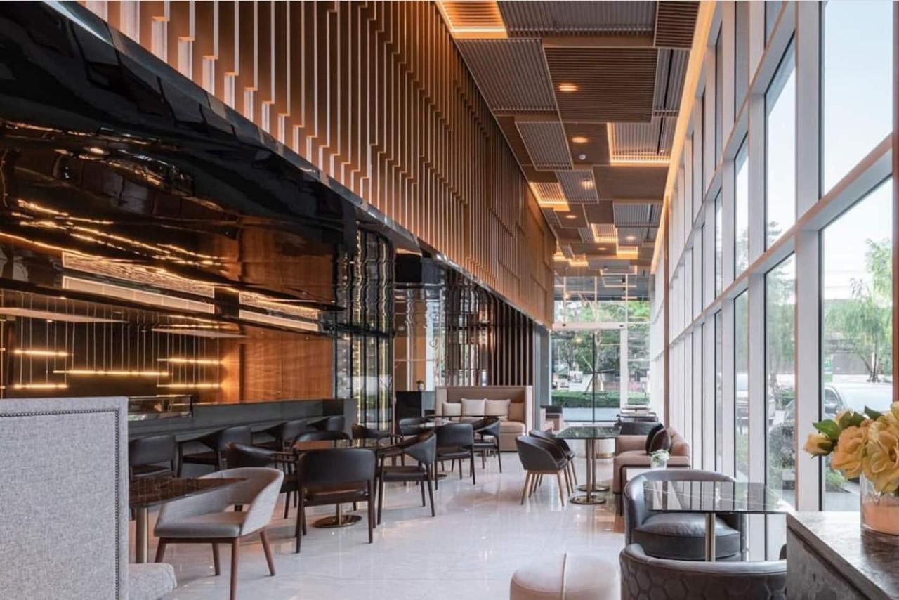 2 Bedroom Luxury Apartment 3 Min Walk From Bts Ekkamai Bangkok Esterno foto