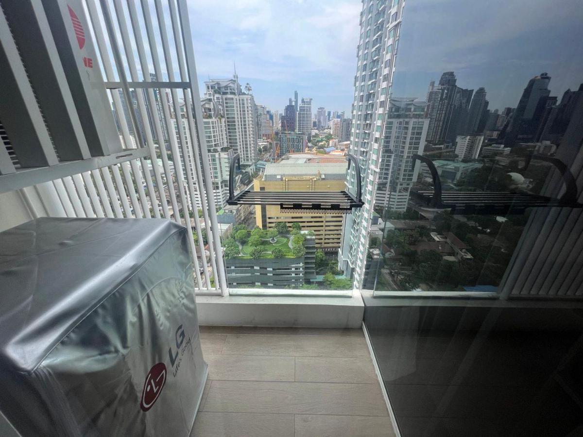 2 Bedroom Luxury Apartment 3 Min Walk From Bts Ekkamai Bangkok Esterno foto