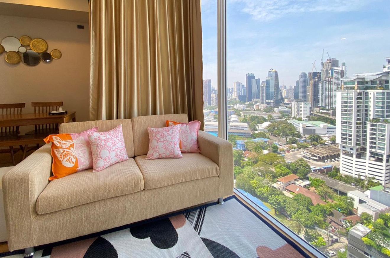 2 Bedroom Luxury Apartment 3 Min Walk From Bts Ekkamai Bangkok Esterno foto